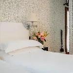 Al Gelso Bianco Aparthotel