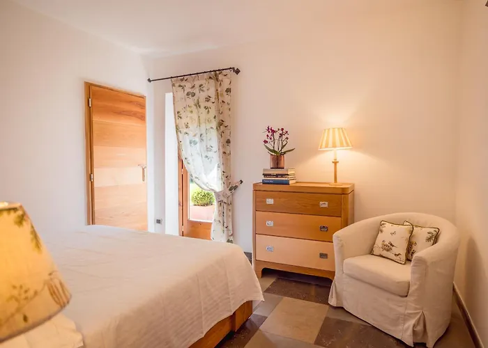 Al Gelso Bianco アパートホテル 4*